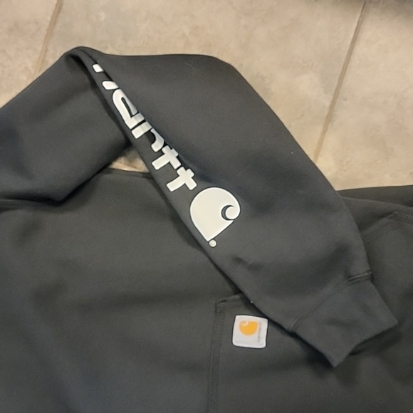 Carhartt hoodie - Picture 2 of 3